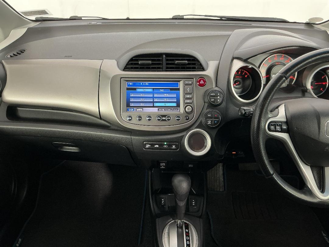 Photo '18' of Honda FIT