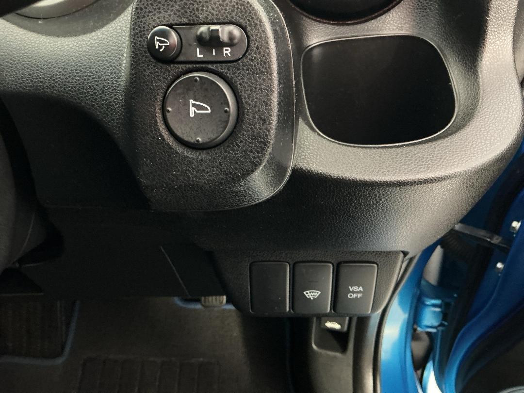 Photo '24' of Honda FIT