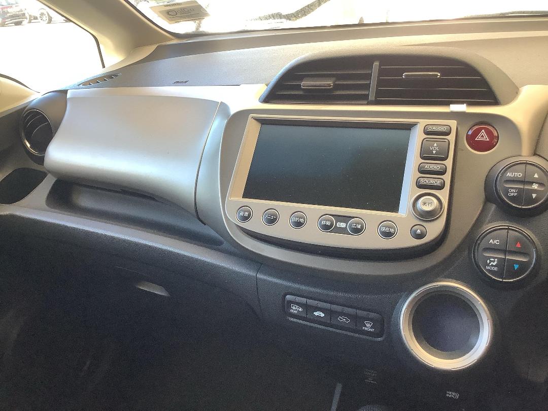 Photo '16' of Honda FIT Photo '16' of Honda FIT