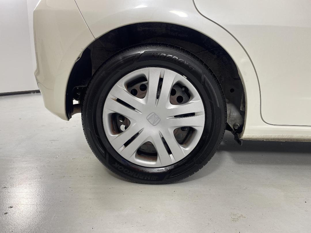 Photo '12' of Honda FIT