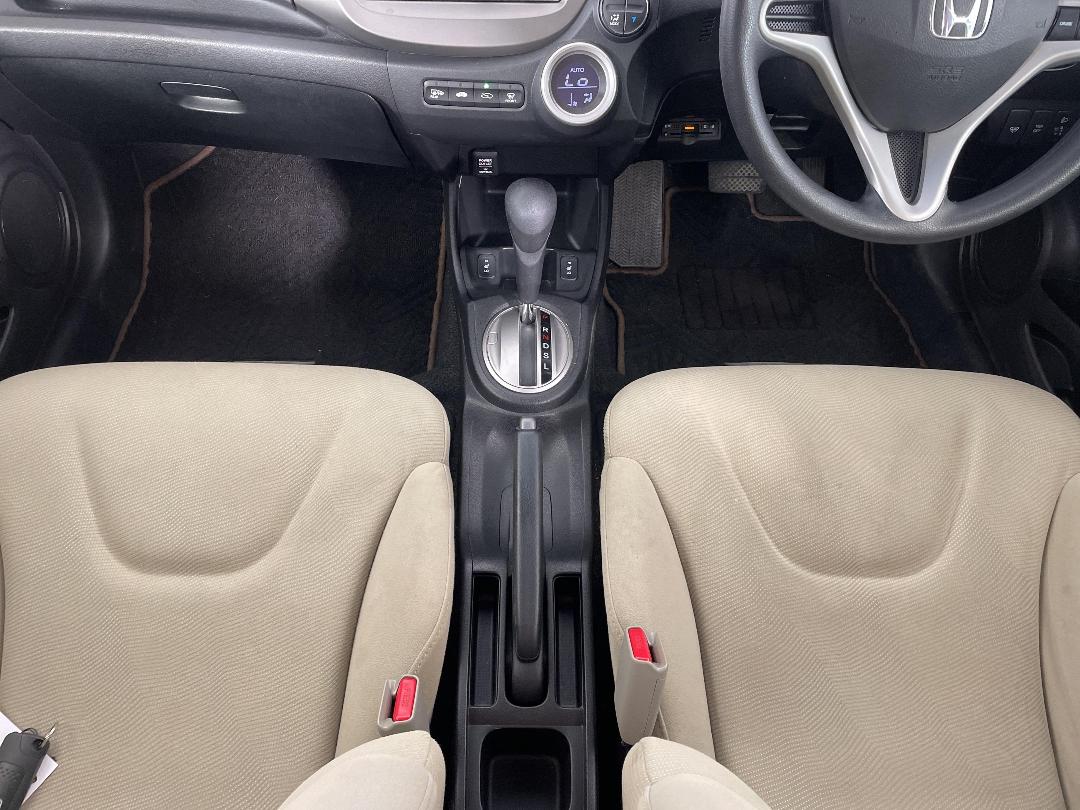 Photo '18' of Honda FIT