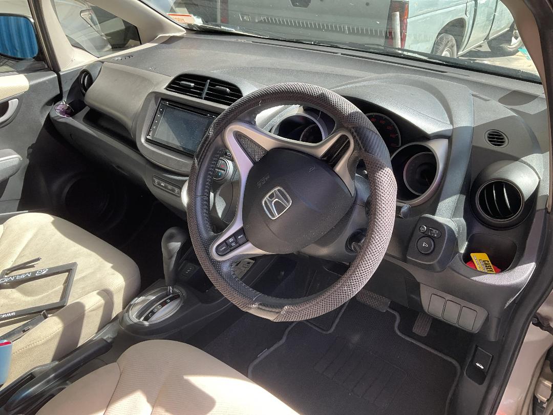 Photo '22' of Honda FIT Photo '22' of Honda FIT