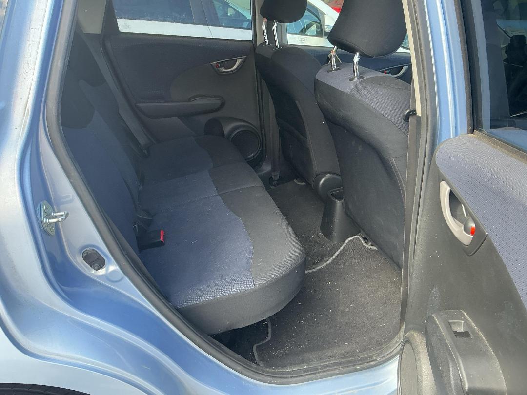 Photo '13' of Honda FIT Photo '13' of Honda FIT