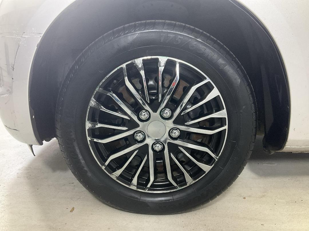 Photo '10' of Honda FIT