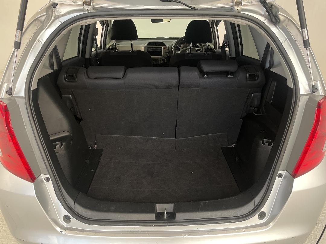 Photo '14' of Honda FIT Photo '14' of Honda FIT