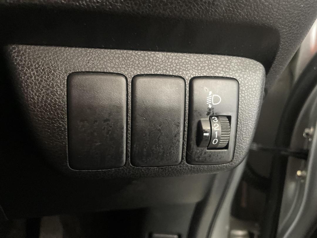 Photo '25' of Honda FIT Photo '25' of Honda FIT