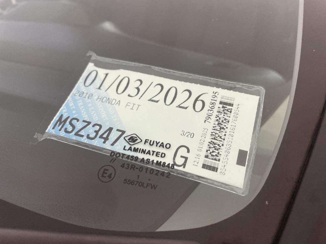 Photo '33' of Honda FIT Photo '33' of Honda FIT