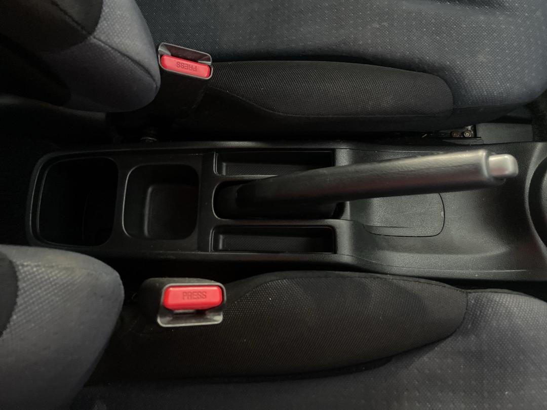 Photo '31' of Honda FIT Photo '31' of Honda FIT