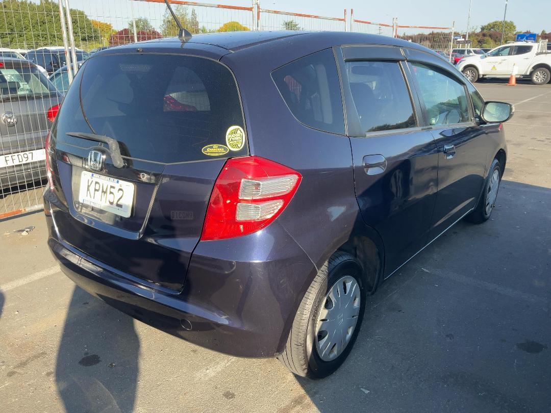 Photo '4' of Honda FIT