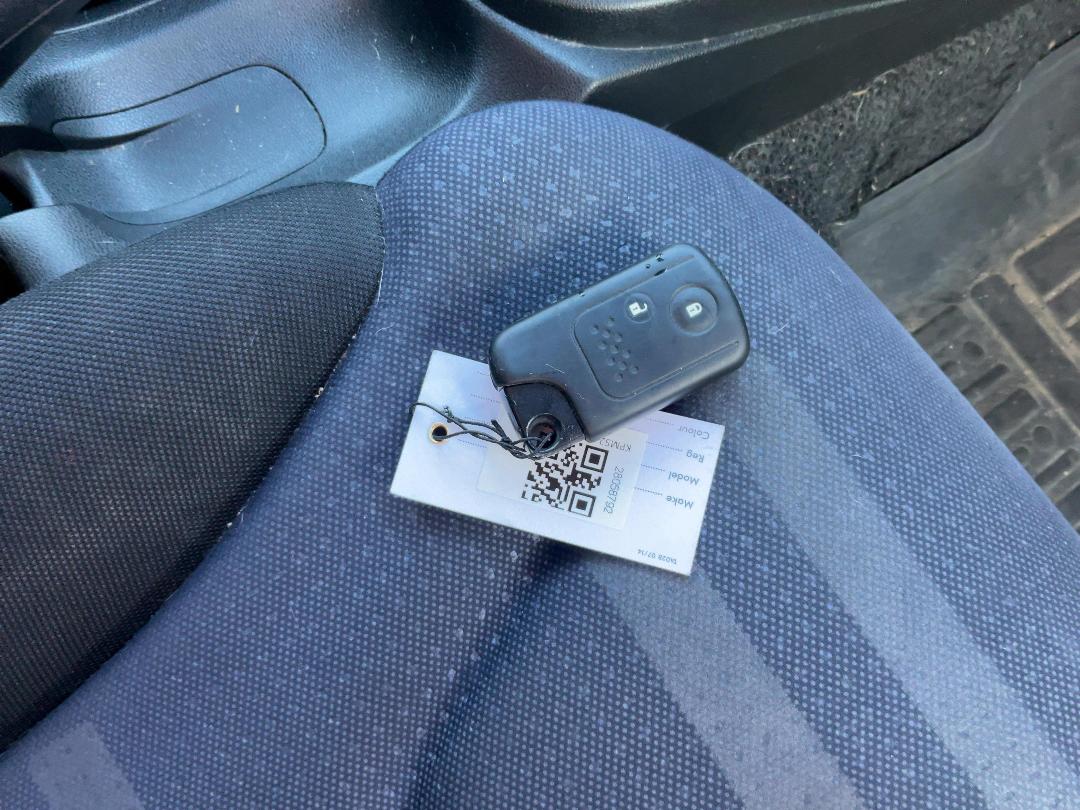 Photo '14' of Honda FIT