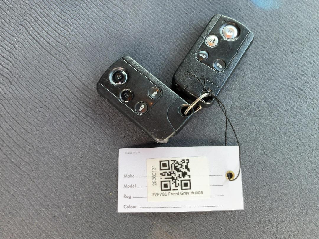 Photo '25' of Honda Freed Photo '25' of Honda Freed