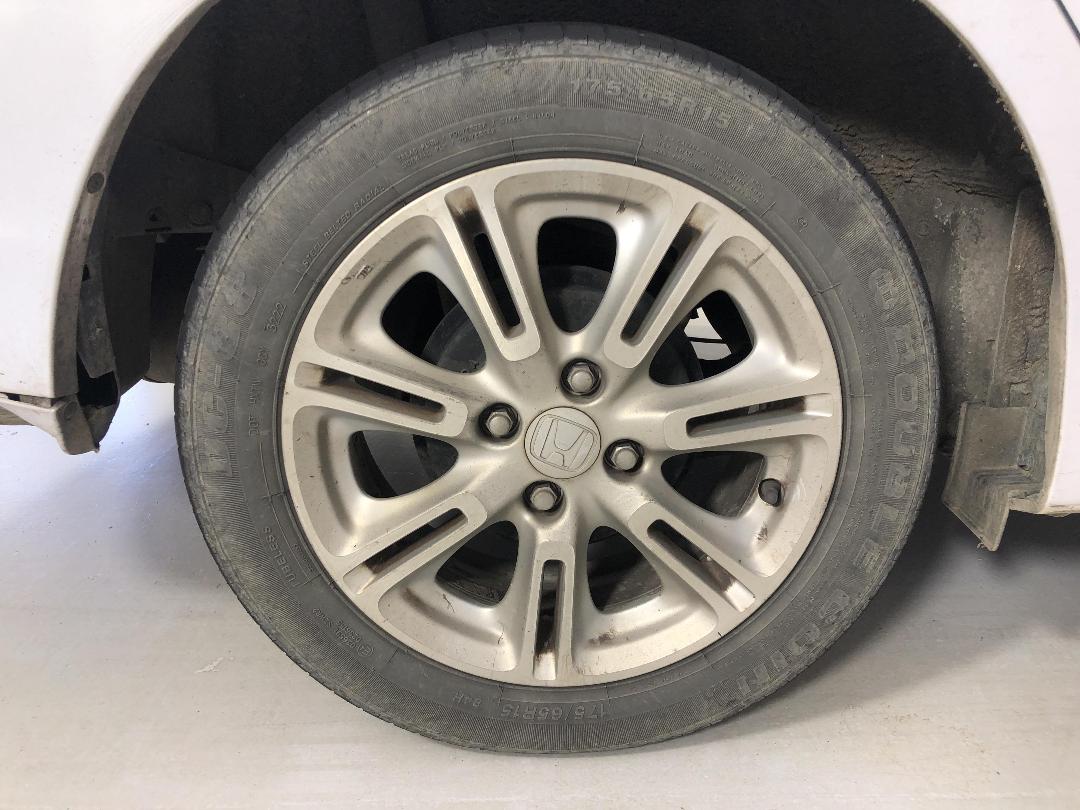 Photo '8' of Honda Insight Photo '8' of Honda Insight