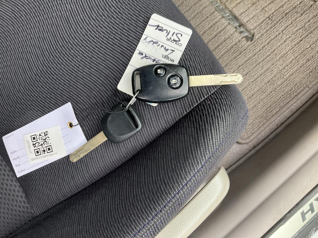 Photo '22' of Honda Insight Photo '22' of Honda Insight