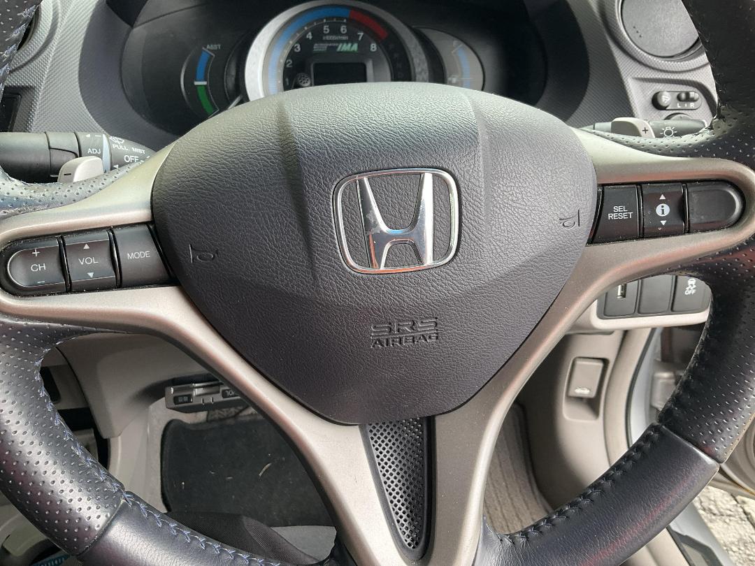 Photo '24' of Honda Insight Photo '24' of Honda Insight