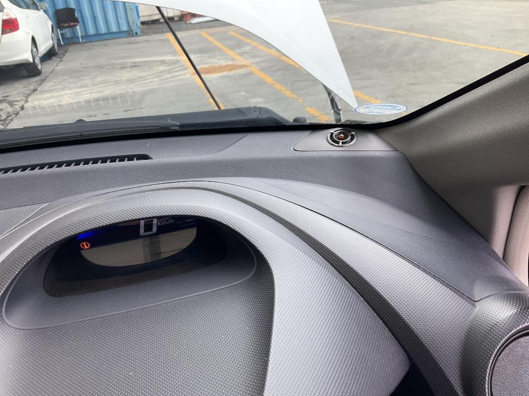 Photo '27' of Honda Insight Photo '27' of Honda Insight