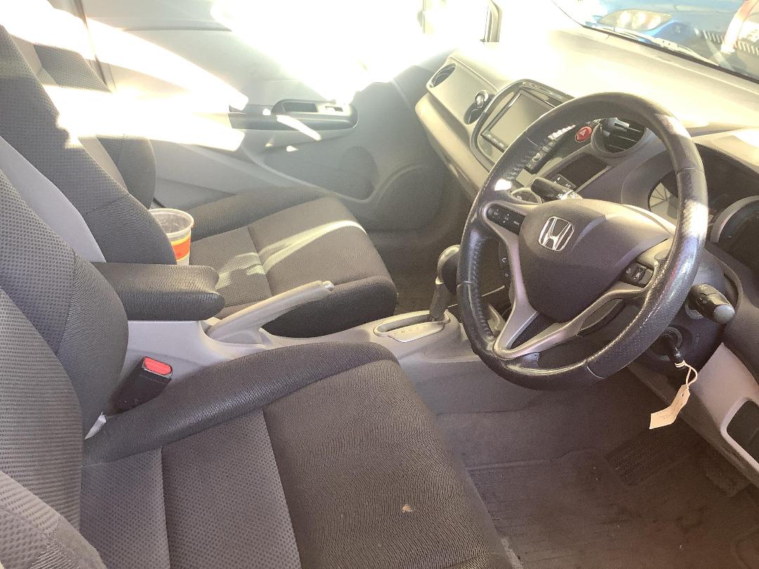 Photo '14' of Honda Insight Photo '14' of Honda Insight