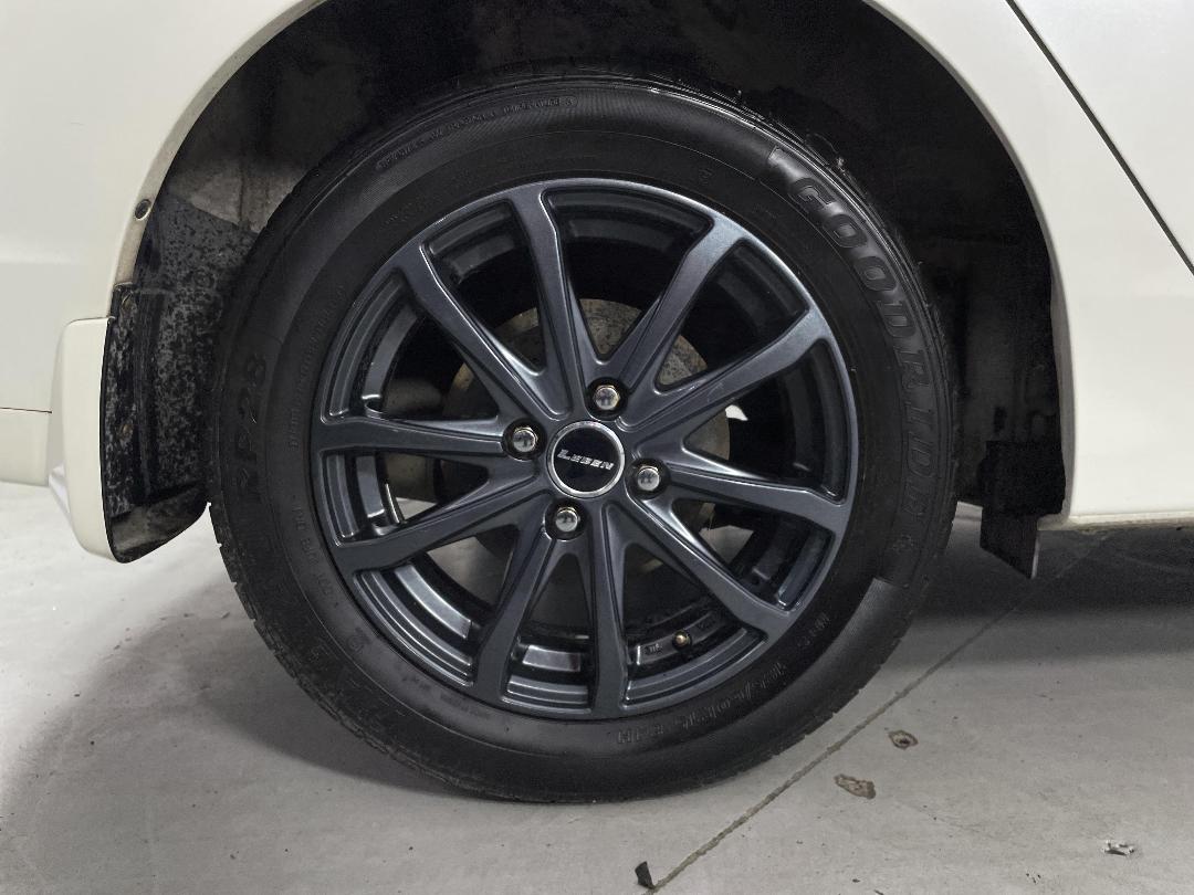 Photo '12' of Honda Insight