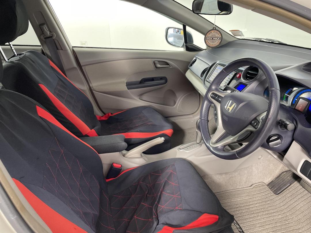 Photo '16' of Honda Insight