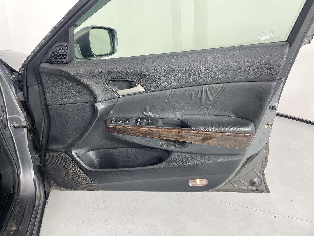 Photo '15' of Honda Inspire Photo '15' of Honda Inspire