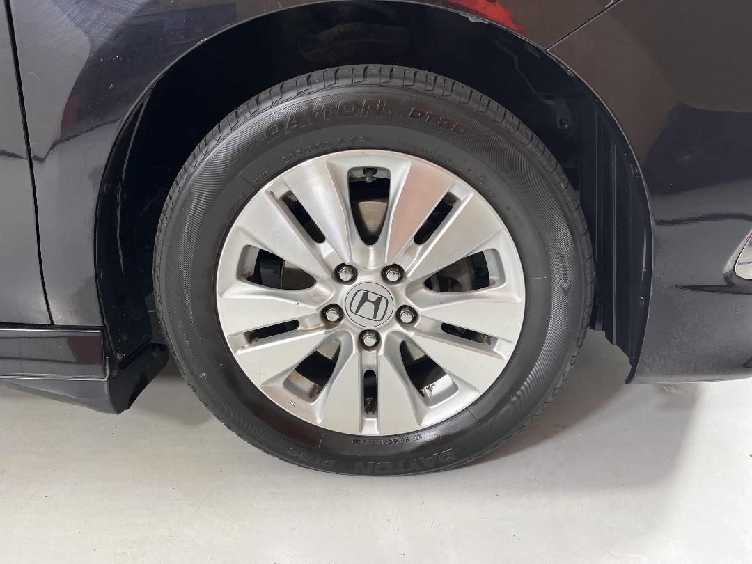 Photo '9' of Honda Stepwagon Photo '9' of Honda Stepwagon