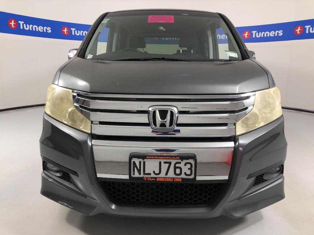 Photo '3' of Honda Stepwagon