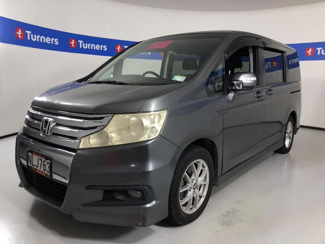 Photo '4' of Honda Stepwagon