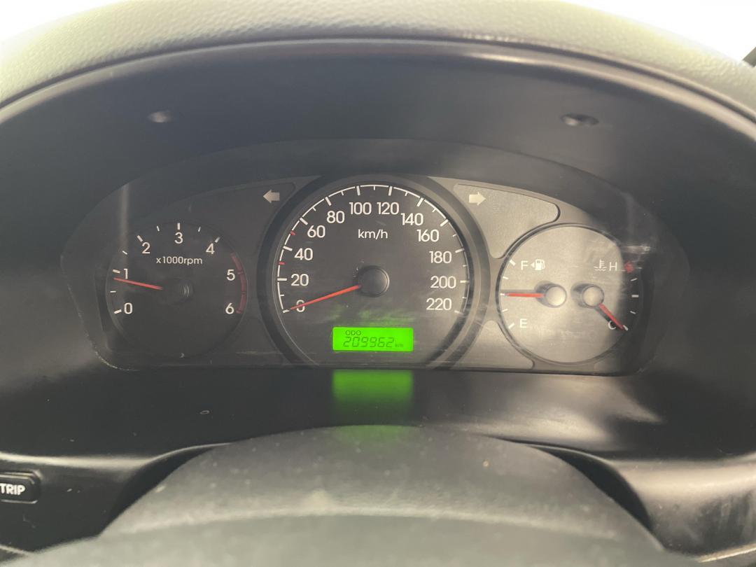 Photo '20' of Hyundai H1 Photo '20' of Hyundai H1