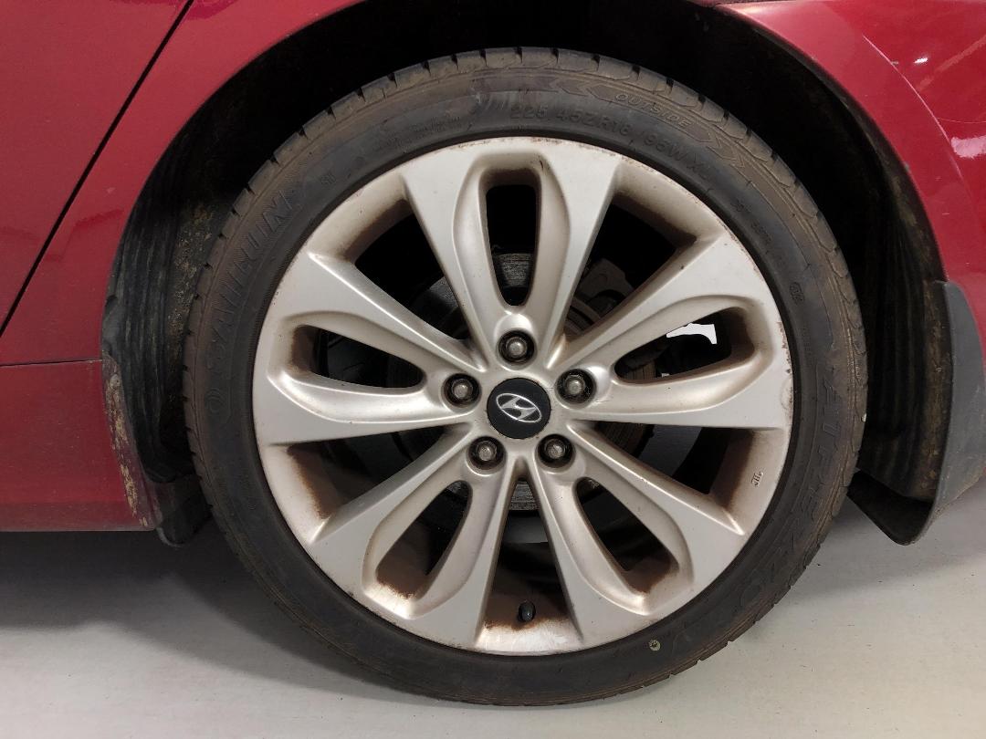 Photo '11' of Hyundai I45