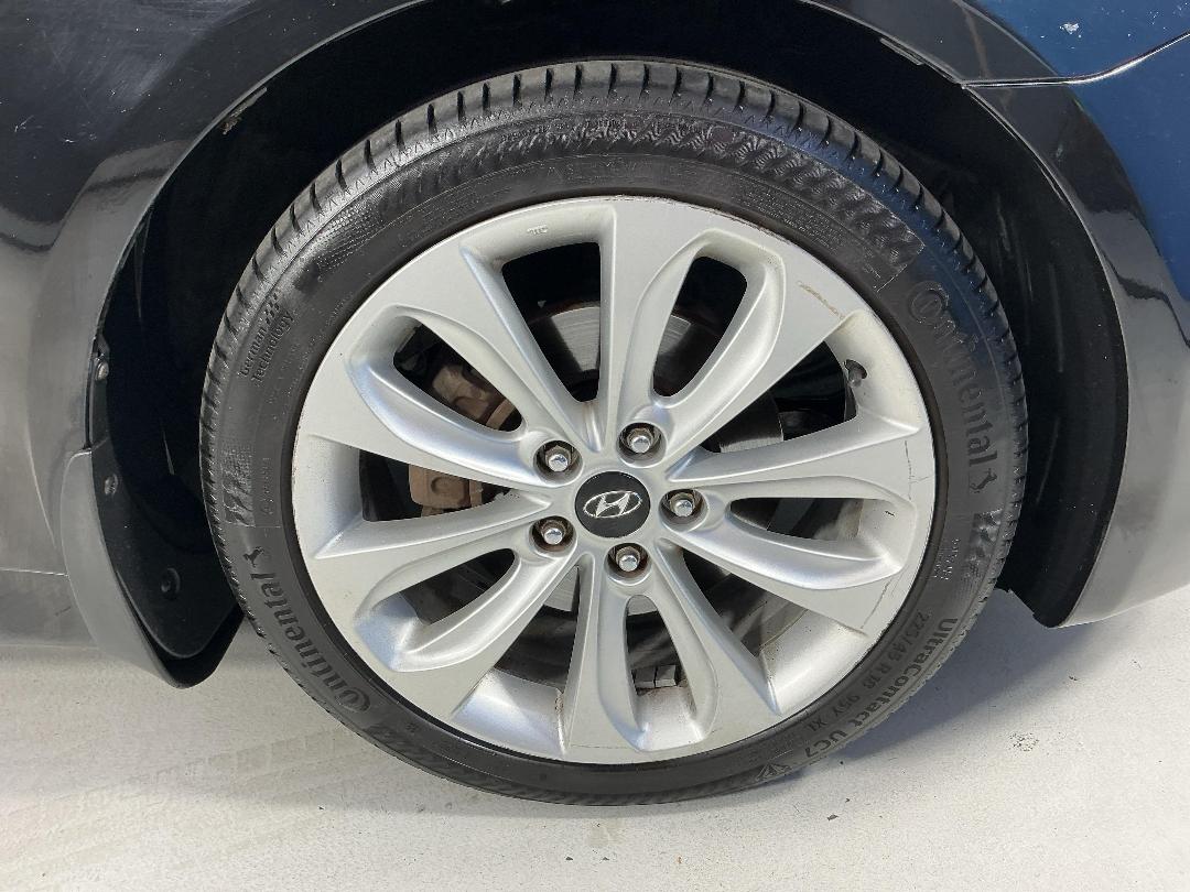 Photo '9' of Hyundai I45 Photo '9' of Hyundai I45