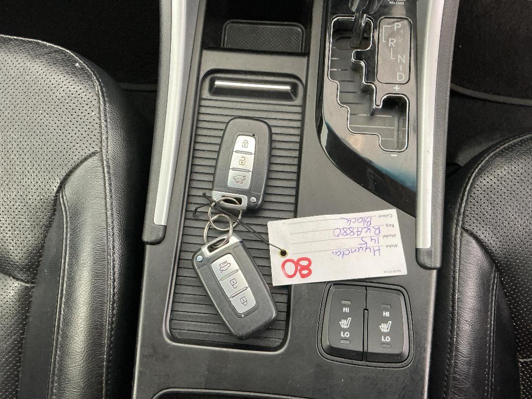 Photo '22' of Hyundai I45 Photo '22' of Hyundai I45