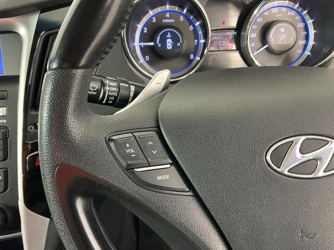 Photo '23' of Hyundai I45 Photo '23' of Hyundai I45