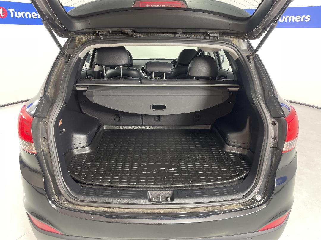 Photo '14' of Hyundai Ix35 Photo '14' of Hyundai Ix35