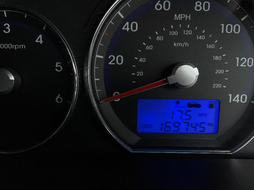 Photo '17' of Hyundai Santa FE