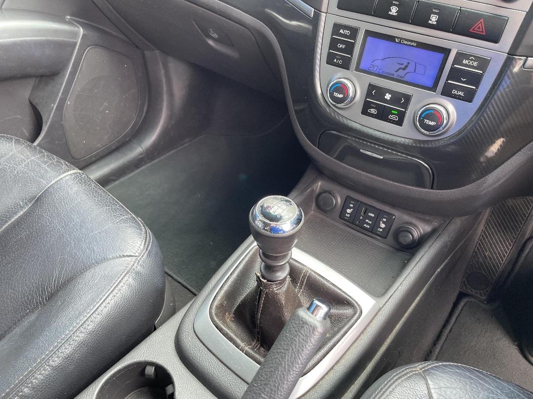 Photo '18' of Hyundai Santa FE