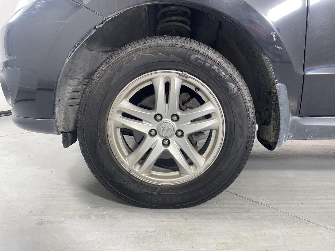 Photo '10' of Hyundai Santa FE