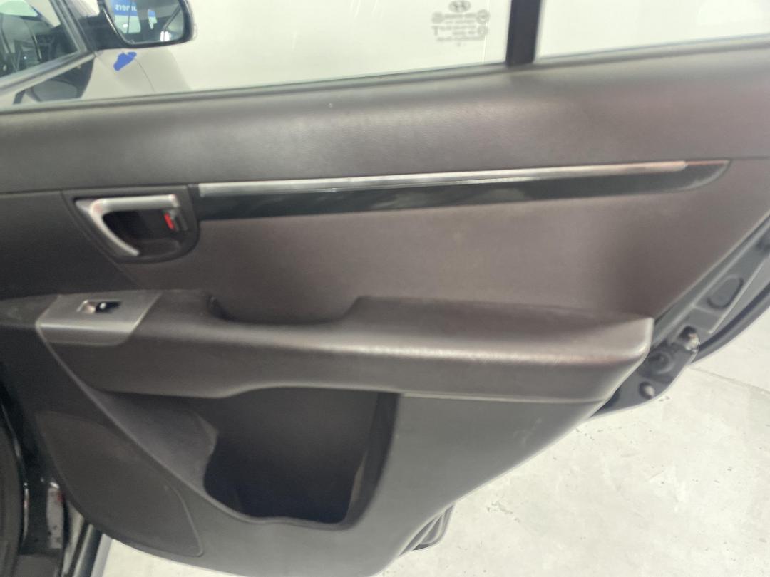 Photo '19' of Hyundai Santa FE