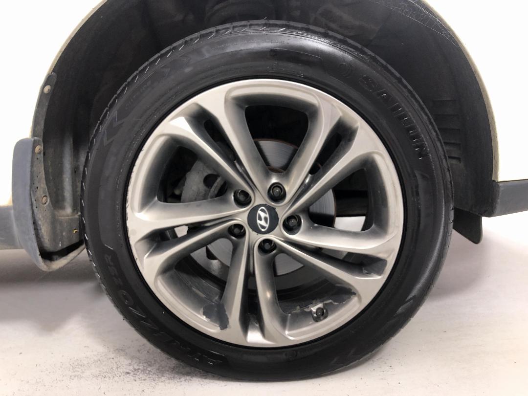 Photo '9' of Hyundai Santa FE