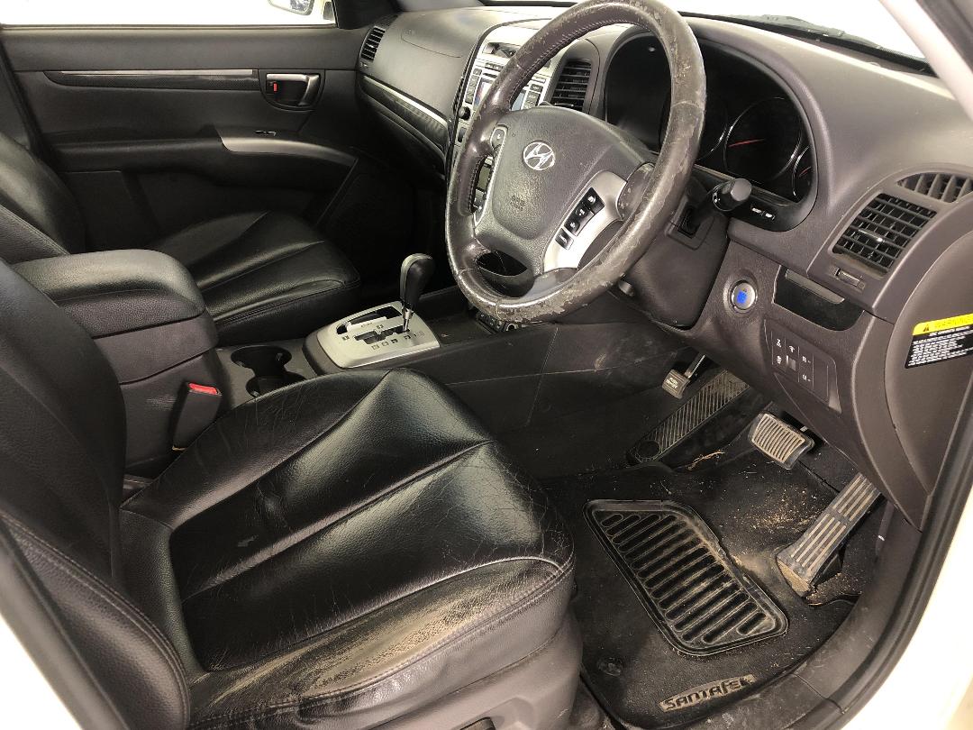 Photo '16' of Hyundai Santa FE