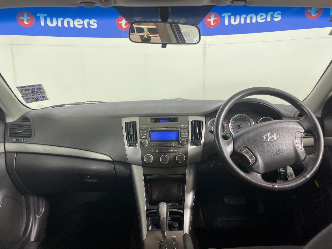 Photo '15' of Hyundai Sonata Crdi Photo '15' of Hyundai Sonata Crdi