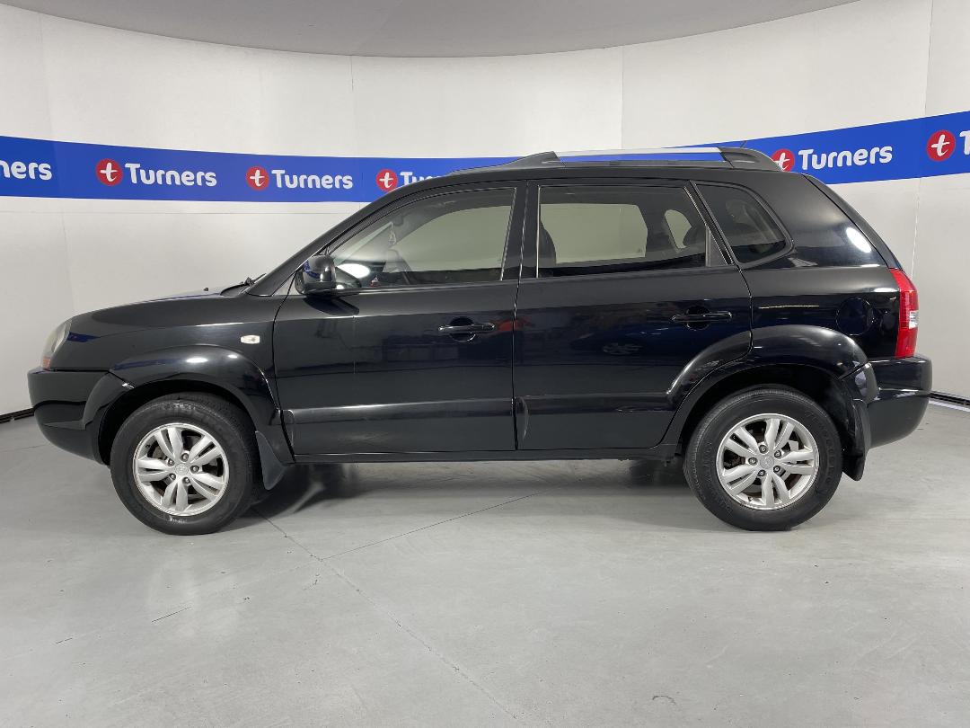 Photo '24' of Hyundai Tucson