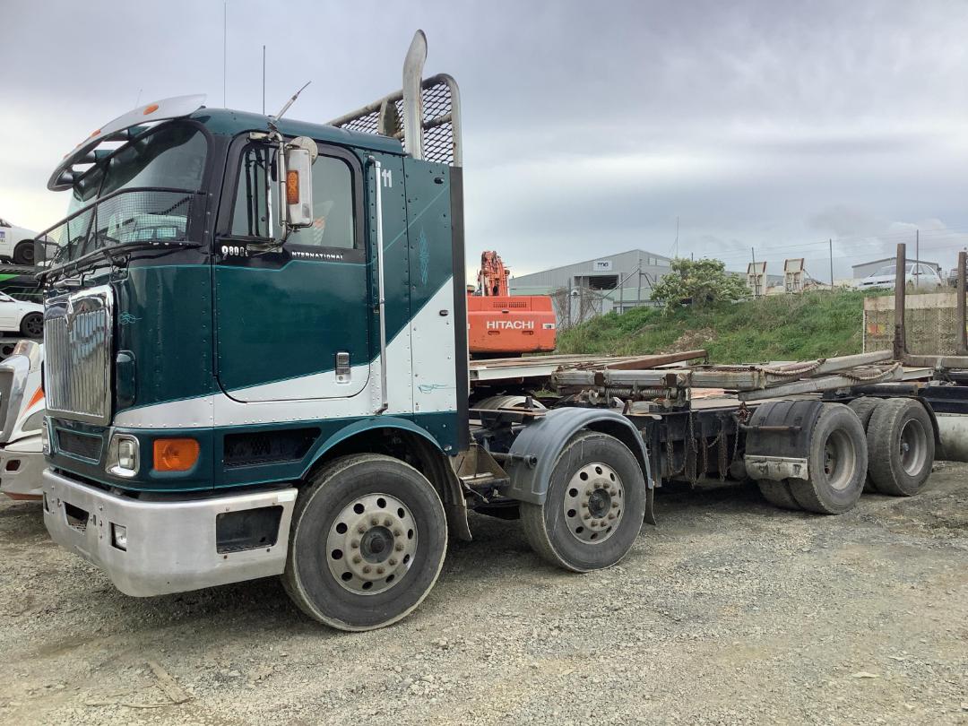 Photo '6' of International 9800 EAGLE Logger