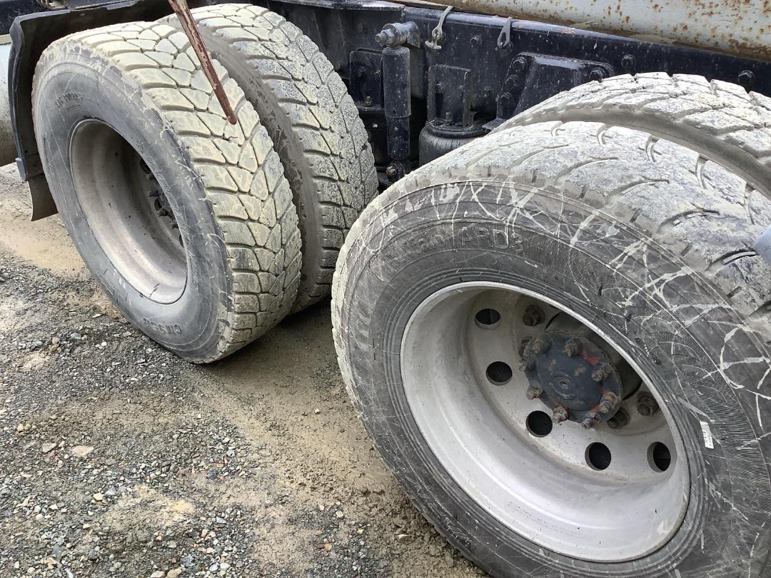 Photo '18' of International 9800 EAGLE Logger