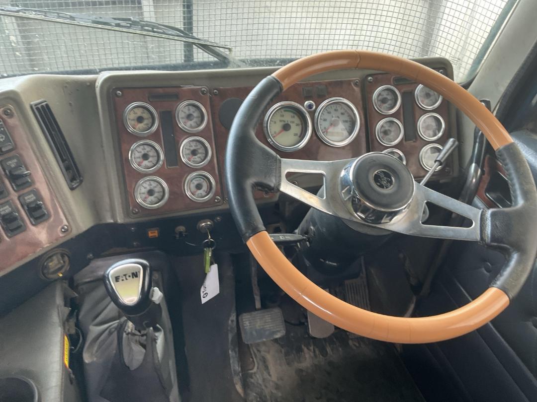 Photo '25' of International 9800 EAGLE Logger