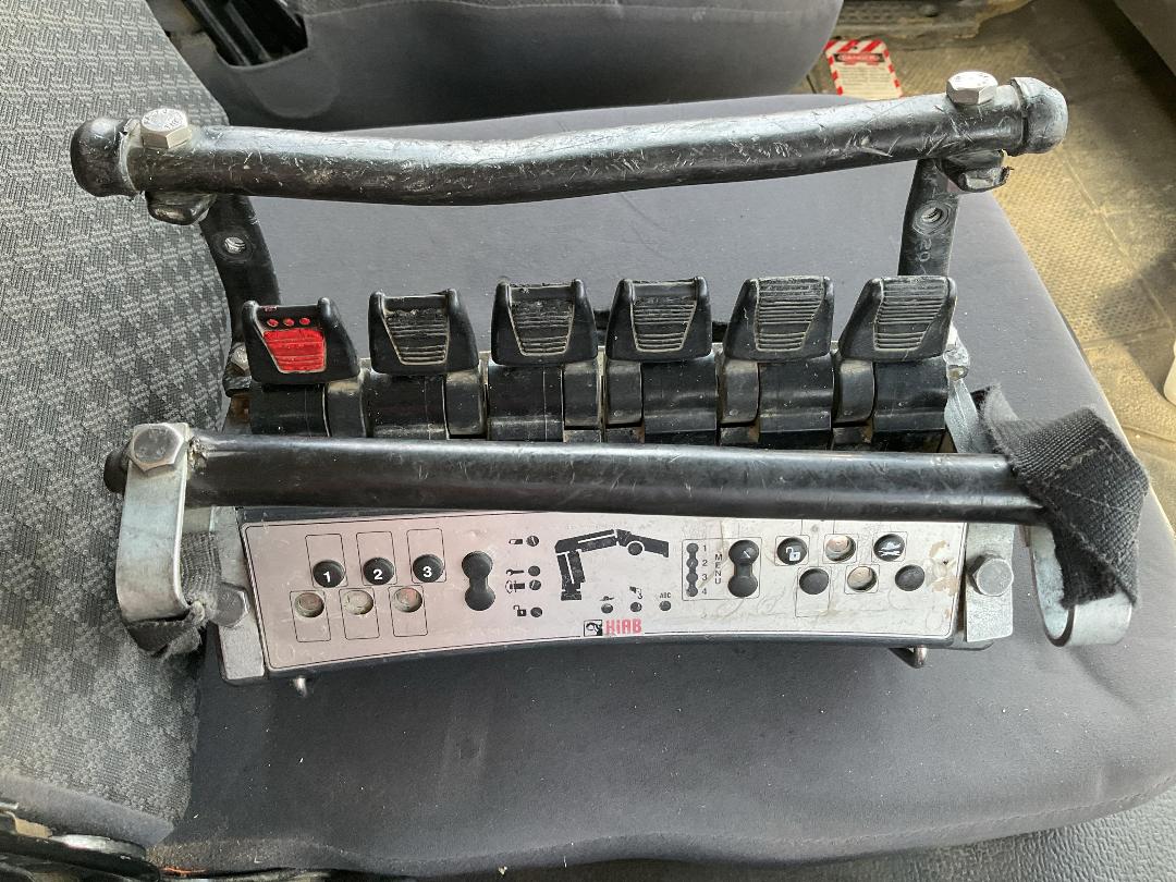 Photo '18' of Isuzu F Series FTS800 Flat Deck Crane