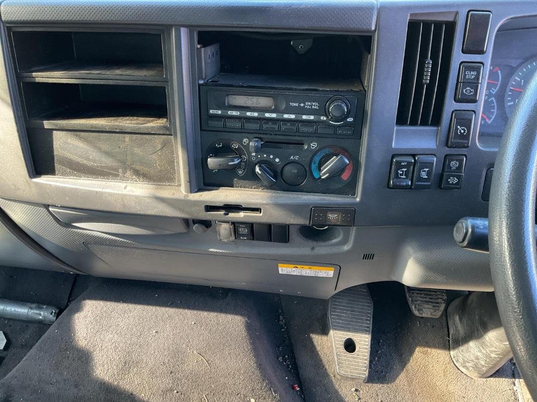 Photo '17' of Isuzu Forward BOXBODY Box Body Photo '17' of Isuzu Forward BOXBODY Box Body