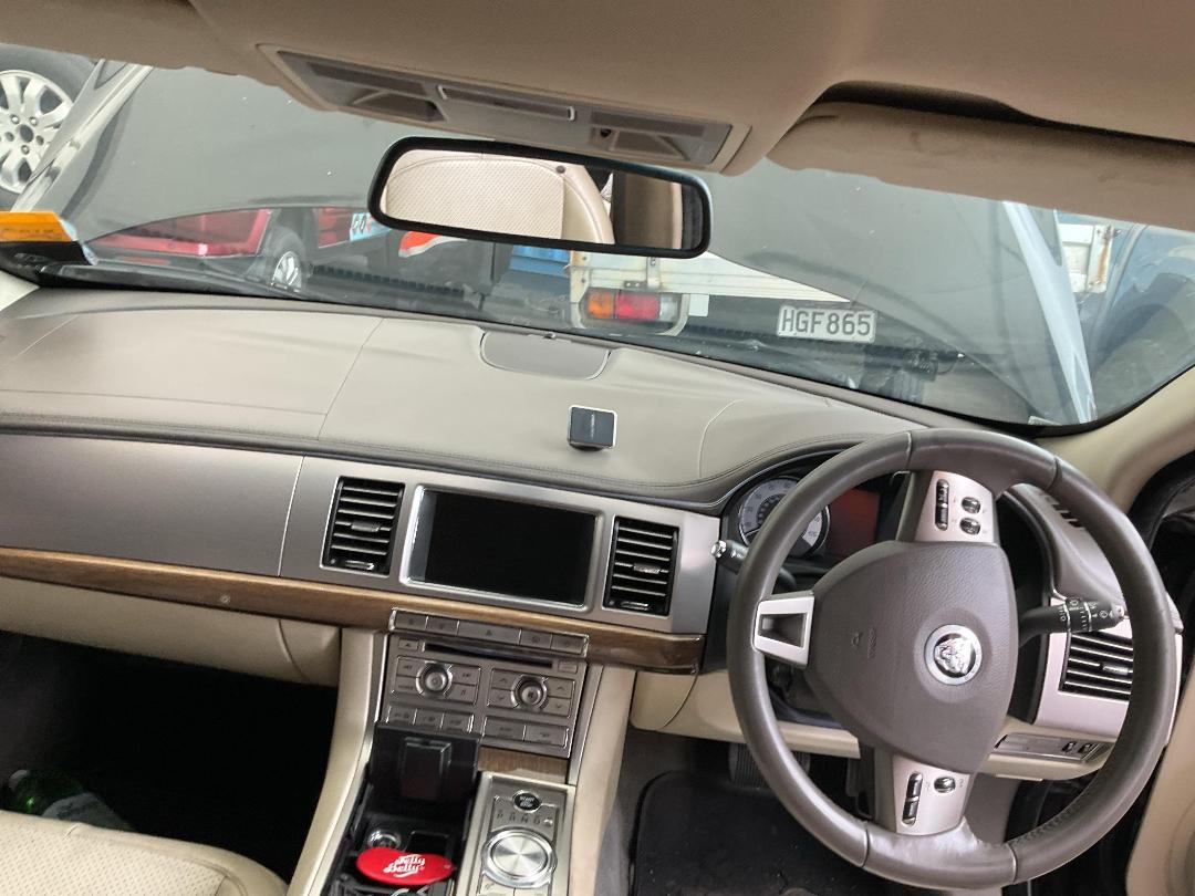 Photo '20' of Jaguar XF Premium