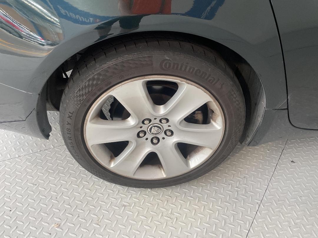 Photo '12' of Jaguar XF