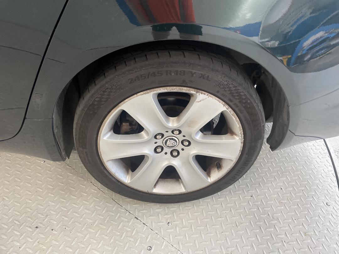 Photo '11' of Jaguar XF