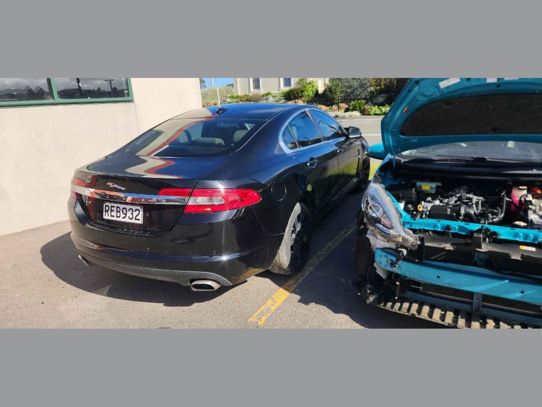 Photo '2' of Jaguar XF