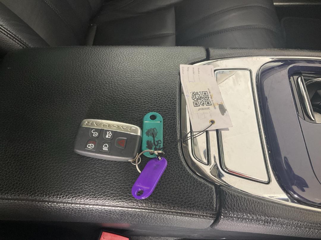 Photo '22' of Jaguar XJ